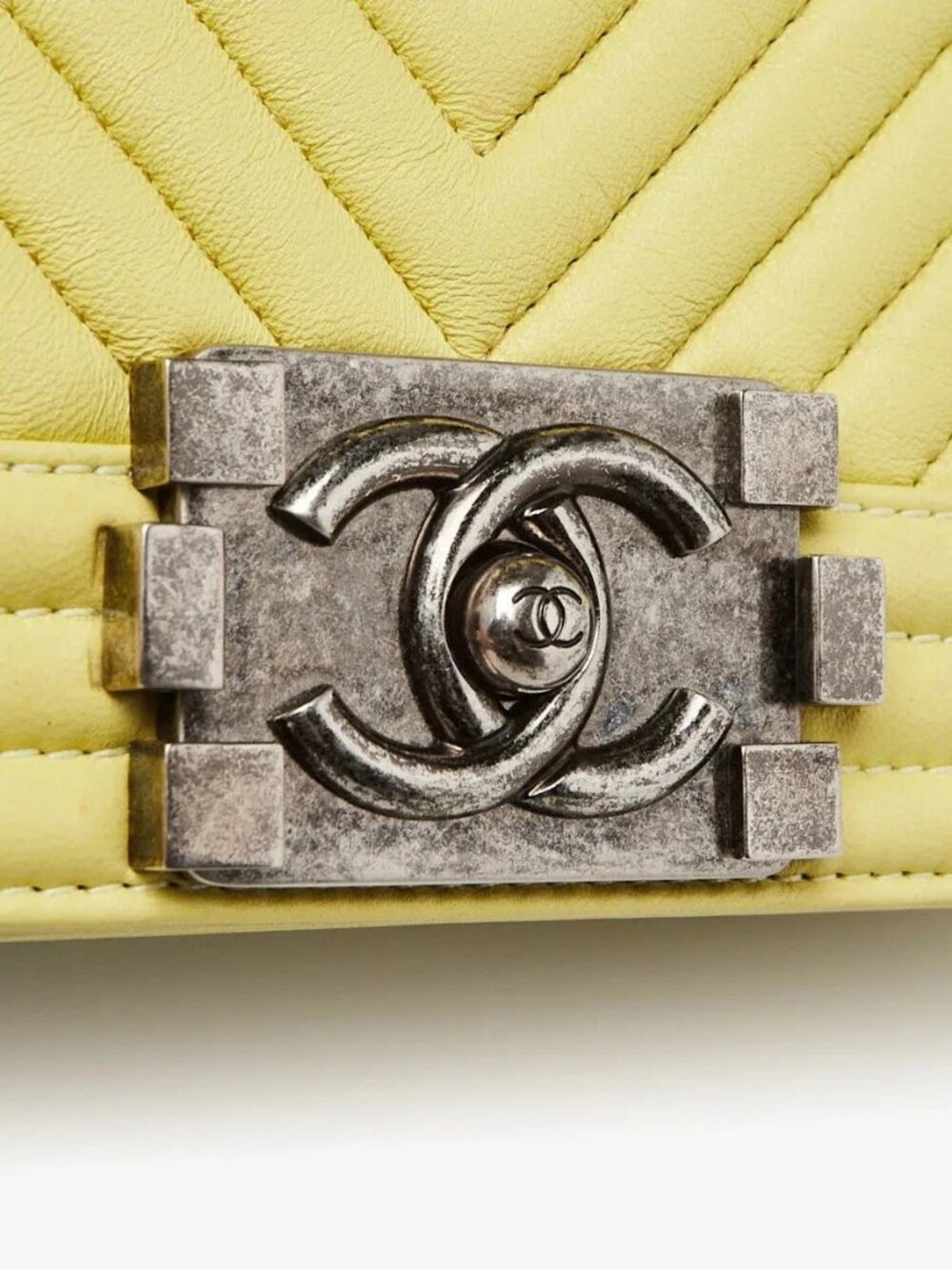 Chanel Light Green Chevron Quilted Lambskin Leather Medium Boy Flap Bag - Picture 5 of 9